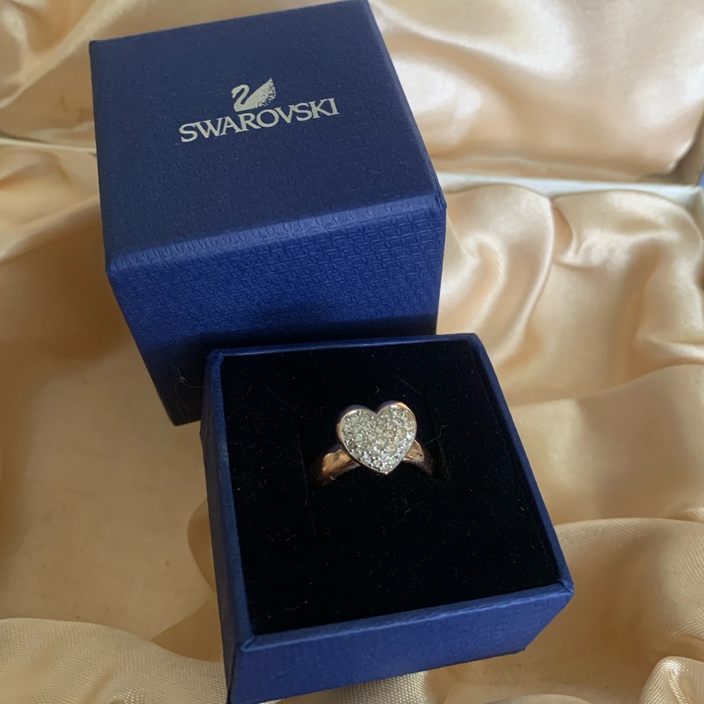 RARE 2017 Swarovski rose gold stainless steel chunky statement heart ring size 6